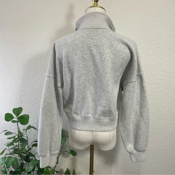 Abercrombie & Fitch Soft A&F Max Essentials Half-Zip Pullover Sweatshirt - Picture 3 of 7
